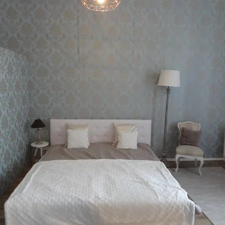 Five Seasons Vaci Utca Apartment